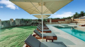 Entheon Olive Villas - Poolside Retreats